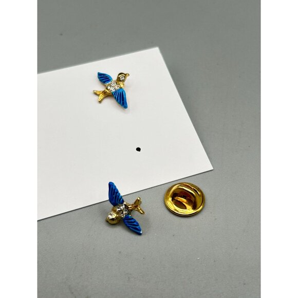 Vintage Blue Bird Scatter Pins with Rhinestone Details Set of 2 Flying Birds - Picture 5 of 7